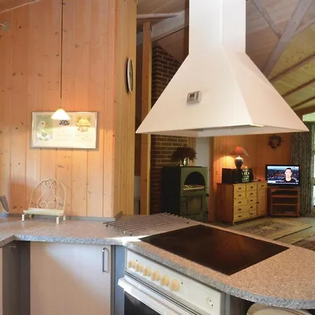 Lovely In Vaeggerlose With Kitchen