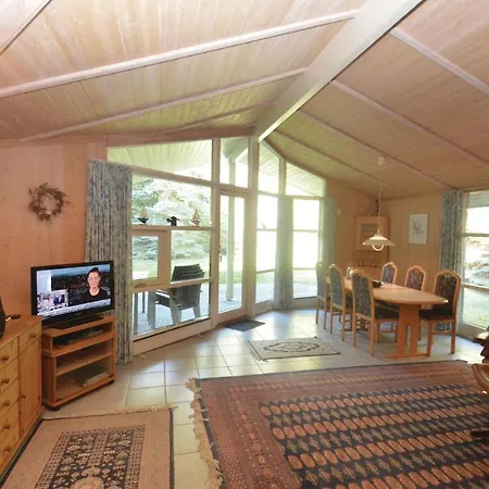 Lovely In Vaeggerlose With Kitchen *