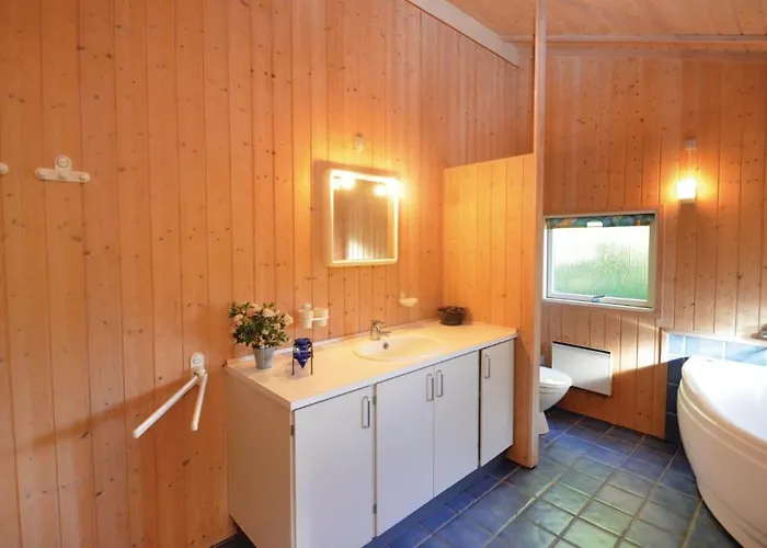 Skovaeblevej Bøtø By